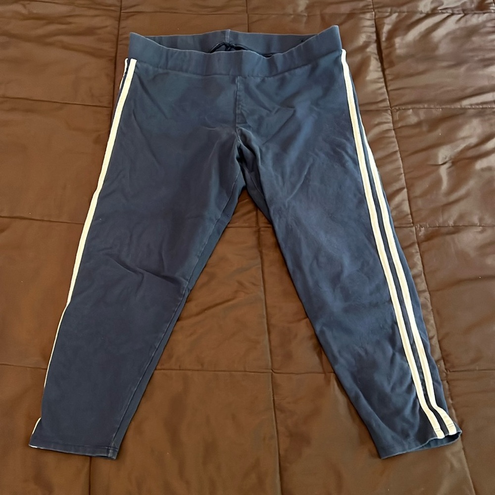 Torrid capri workout pants, worn but still some life left, size 2